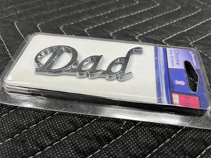 Papa Shiny Chrome Add On Auto Emblem. Bringen Sie Ihren Schulaufkleber auf ein neues Level! - Bild 1 von 2