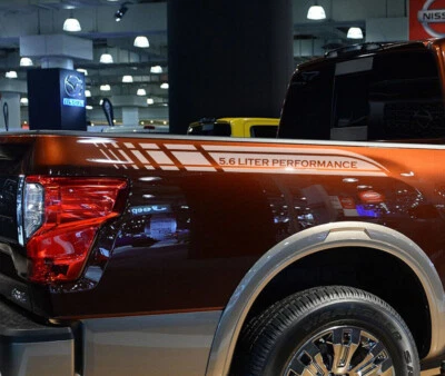 适用于日产 Titan Pro-4x 越野贴花侧床条纹 4x4 乙烯基图形 x2 — 第 1/4 张图片