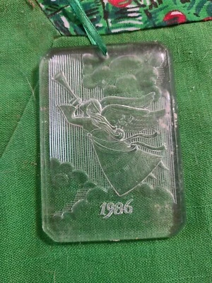 Adorno de árbol de Navidad retro año ángel 1986 corte láser plástico años 80 de colección Foto 1 de 4