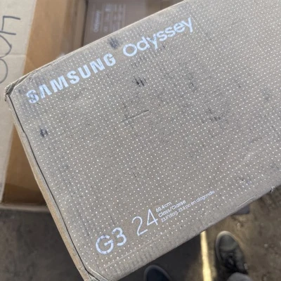 Samsung 24-Inch Odyssey G3 (G30D) Series FHD Gaming Monitor, 1ms, 180Hz - Image 1 of 3