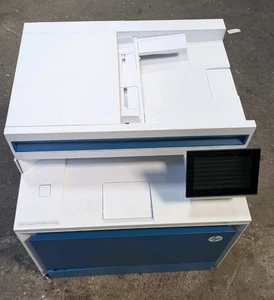 HP Color LaserJet Pro MFP 4302dw, Rear door broken, paper tray broken for parts - Photo 1/21