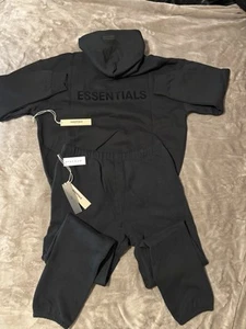 NEW FOG Essentials Bundle (M) - Black, 100% Authentic✅ #192BT212110F - Picture 1 of 12