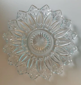 Vintage Federal Glass Clear Iridescent Carnival Flower Petal Serving Plate 461 - Picture 1 of 4