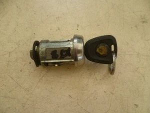 Jaguar XJ8 XJ6 X300 X308 Key And Ignition Barrel - Picture 1 of 2