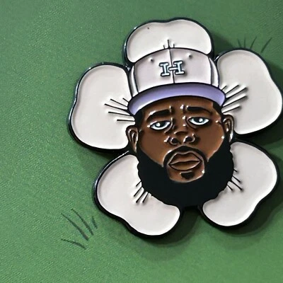 Prendedor de sombrero exclusivo Hat Club - PIN JAE TIPS FOREVER Foto 1 de 4