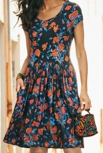 Vestido Le Midi Floral Oscuro Peruvian Connection Grande, Romántico, Boho, Artístico - Imagen 1 de 8