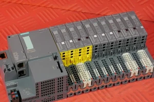 Siemens Simatic CPU 1512SP F-1PN ET 200SP 6ES7512-1SK01-0AB0  sofort lieferbar - Bild 1 von 8