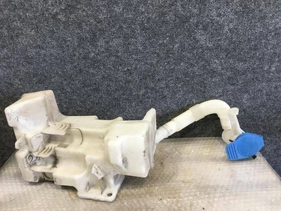 Tanque de lavadora de para-brisa Volkswagen The Beetle 2013 DBA-16CBZ [usado] [PA107755740] - Imagem 1 de 3