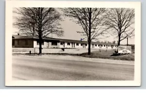 Postal de Willoughby OH, Lake County, Trava-Lodge Motel, Route 20, 1952 RPPC - Imagen 1 de 2