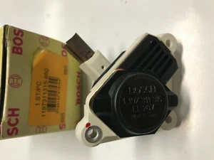 1197311315 LICHTMASCHINENREGLER 28 VOLT MERCEDES DEUTZ MANN NEU OE BOSCH - Bild 1 von 3