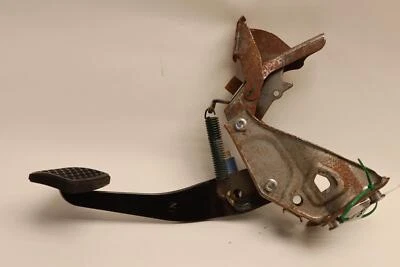 Pedal de freno de estacionamiento Toyota Tundra 2014-2021 con sensor y soporte OEM Foto 1 de 4