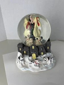 Disney Cruella de Vil, 101 Dalmations Musical Snow Globe WORKS CLEAN - Picture 1 of 4