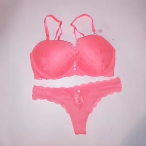 Victoria Secret Bra Set 32DD Push Up Small Thong Panty Orange Lace Underwire New - Picture 1 of 8