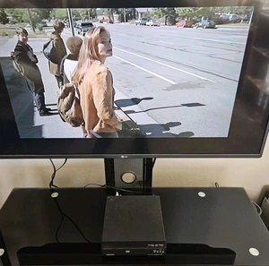 Magnavox DVD Player DP100MW8B Tested Working - Picture 1 of 8