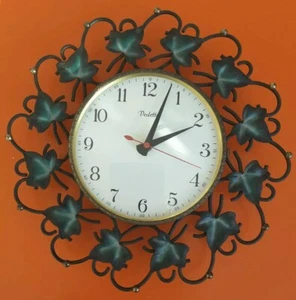 Vintage Retro 1950-60s Vedette Wall Clock Kitsch Leaf Metal Scroll Round Battery - Picture 1 of 12