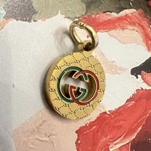 Gucci GG Logo Charm goldfarben/rot und grün gebraucht - Bild 1 von 4
