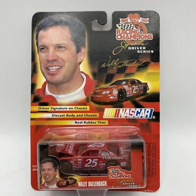 ГОНОЧНЫЕ ЧЕМПИОНЫ 1999 ПОДПИСЬ ДРАЙВЕР СЕРИИ #25 WALLY DALLENBACH w/RR новом  - Изображение 1 из 4