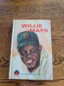 WILLIE MAYS 1966 HARDCOVER BOOK EXCELLENT Condition AUTOGRAPH BY Willie Mays - Picture 1 of 4