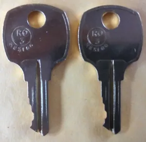 C001A-C250A 2 Keys File - Storage Cabinet / Office Furniture / L & T Handles key - Picture 1 of 4