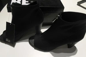 NEW DAVID JONES RE BLACK ZIP HEEL BOOTS UK8 / US 9 RRP $94.95 - Picture 1 of 5