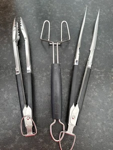 Weber Grillzangen und Rostheber - Bild 1 von 2