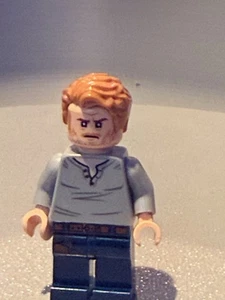 EGO Owen Grady with an open neck shirt, part of the Jurassic World 75938 - Bild 1 von 5