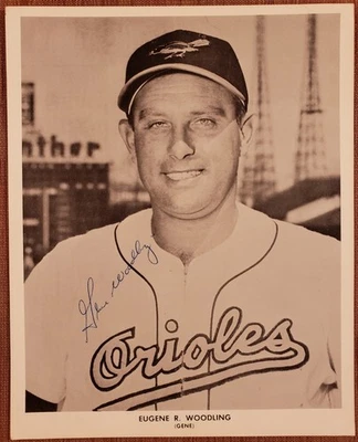 Foto firmada de béisbol vintage de los Cardenales de San Luis de Gene Woodling automática 8x10 JSA Foto 1 de 4