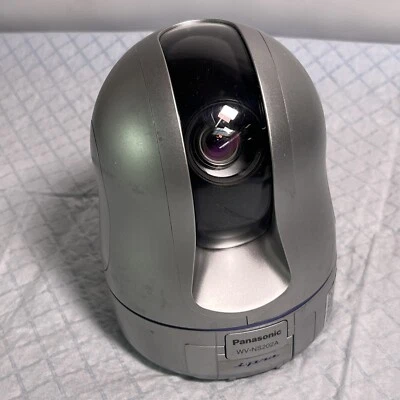 Cámara de seguridad domo Panasonic WV-NS202A i-Pro Network PTZ Super Dynamic III/12V Foto 1 de 4