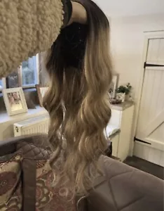 Quality Natural Medium Blonde brown Ombré Very Long Wavy Wig Very Realistic - Picture 1 of 8