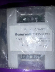 Honeywell THP9045A1023 Wiresaver Wiring Module for Thermostat - Picture 1 of 2
