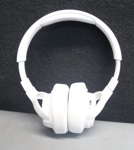*TESTED/USED* JBL Tune 710BT Wireless Bluetooth Over-ear Headphones, White - Picture 1 of 6