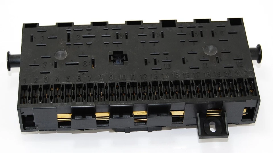 Panel de caja de fusibles para Volkswagen Vanagon 1986-1991 Foto 1 de 2