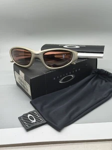 Giacca dritta Oakley nuova vintage platino con lenti polari VR28 rara!! - Foto 1 di 17