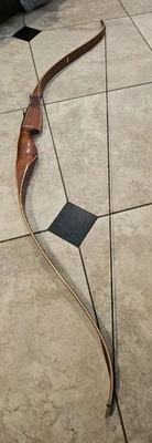 Vintage Wing Archery Falcon Glass Powered Recurve Bow FA11015 62" 42# RH - Image 1 of 4