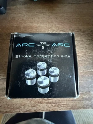 Wellputt Indoor Tees Gate Putting Aid - Image 1 of 2