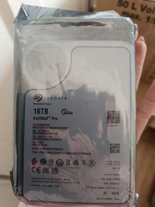 Seagate 16TB ST16000NE000 HDD IronWolf Pro Hard Drive - Afbeelding 1 van 2