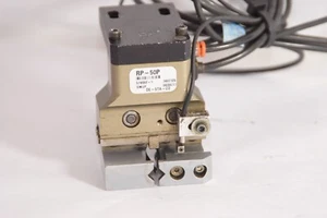 DE-STA-CO 574862-1 , RP-50P Gripper Mini-Clamp - Picture 1 of 5