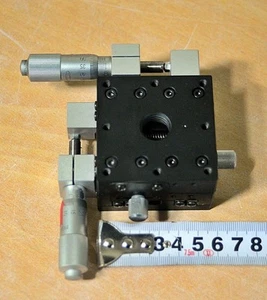 Chuo Seiki Stage XY Positioner 60mm X 60mm X 40mm - Picture 1 of 2