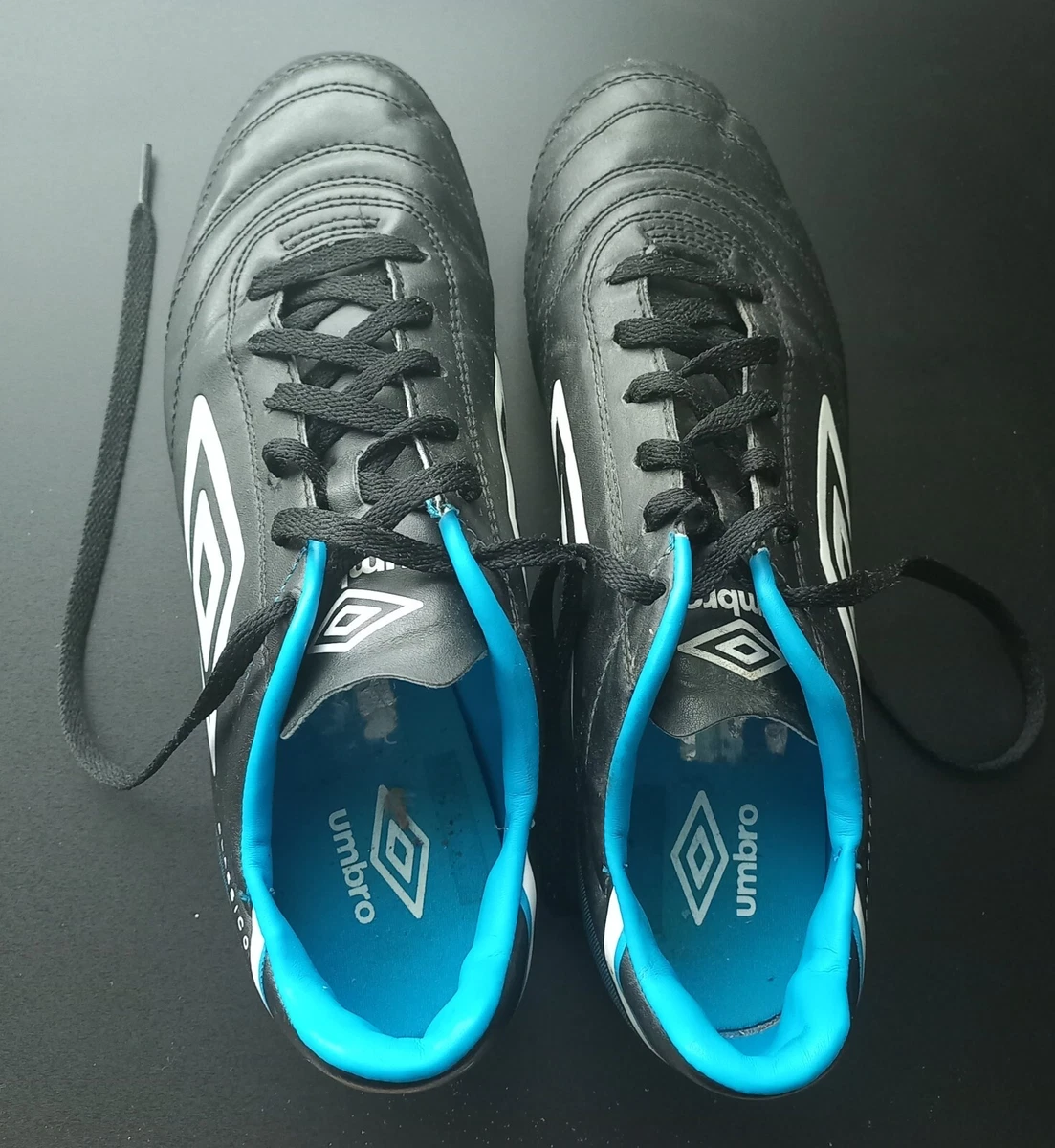 Preços baixos em Chuteiras de futebol masculinas Umbro | eBay