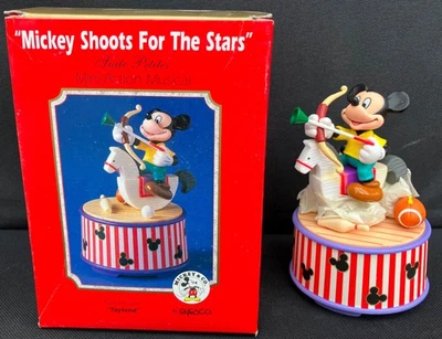 Enesco Mickey Shoots / auf Schaukelpferd Walt Disney Mickey&Co. Musik-Spieluhr