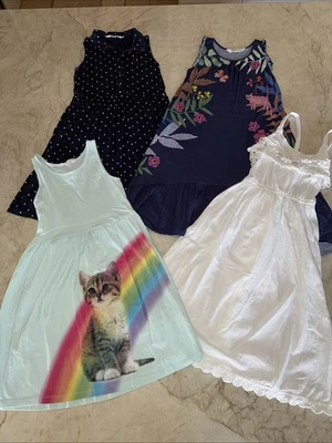 Lote de 4 vestidos mixtos H M para niñas talla 6-8 Foto 1 de 4