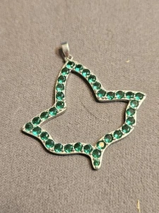 925 Sterling Rhodium Plated Alpha Kappa Green Crystal Open Leaf - Picture 1 of 3