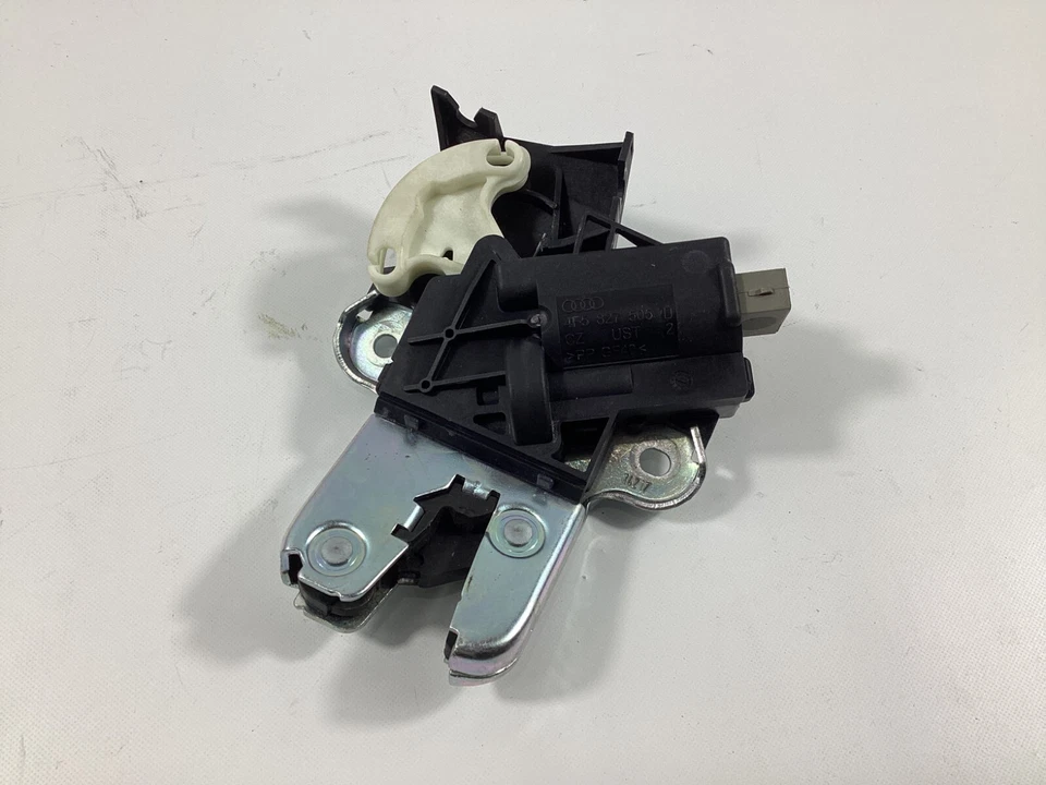 Actuador de cierre de tapa de maletero para Audi A6 2006-2011 4F5827505D OEM. Foto 1 de 4