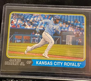 Jackie Bradley Jr. 2023 Topps Heritage Black Border (PR de 50) - #583 Royals - Imagen 1 de 2