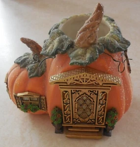 PartyLite PUMPKIN COTTAGE Tealight Candle P8209 Veggie Village Halloween- No Box - Picture 1 of 4