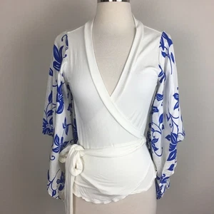 Lillie Rubin blau & weiß Mixed Media Seide Strick Wickel Top Neu mit Etikett Small - Bild 1 von 8