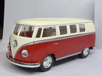 VOLKSWAGEN Classical Camper Bus 1:32 Scale Diecast Toy 1962 VW KINSMART - RED - Image 1 of 4