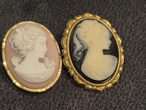 Kamee Brosche X2 schön groß rosa gestempelt C206 und schwarz ungestempelt sehr guter Zustand - Bild 1 von 18