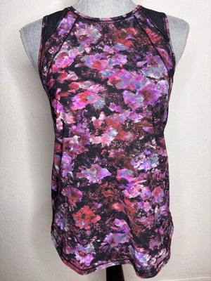 Tanque esculpido Lululemon fluoro floral multi/preto tamanho P 6? - Imagem 1 de 4