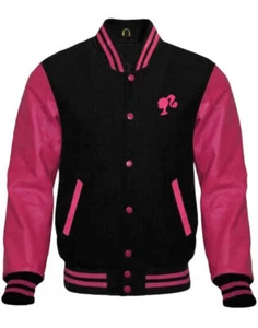 Barbie Jacke Damen schwarz Wollmischung rosa Kunstlederärmel Collegejacke - Bild 1 von 3